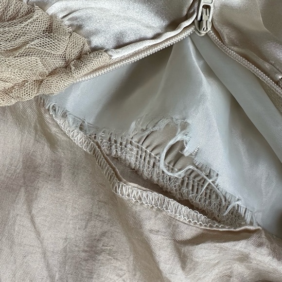 Kid’s Dream Occasion/Flower Girl Champagne Satin Dress Rosette Bodice ~ Kid 9-10 - Picture 12 of 16